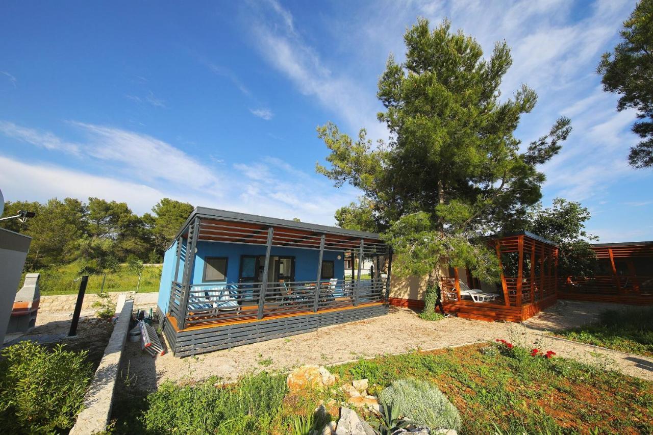 Mobile Home Safir Biograd Na Moru Eksteriør bilde