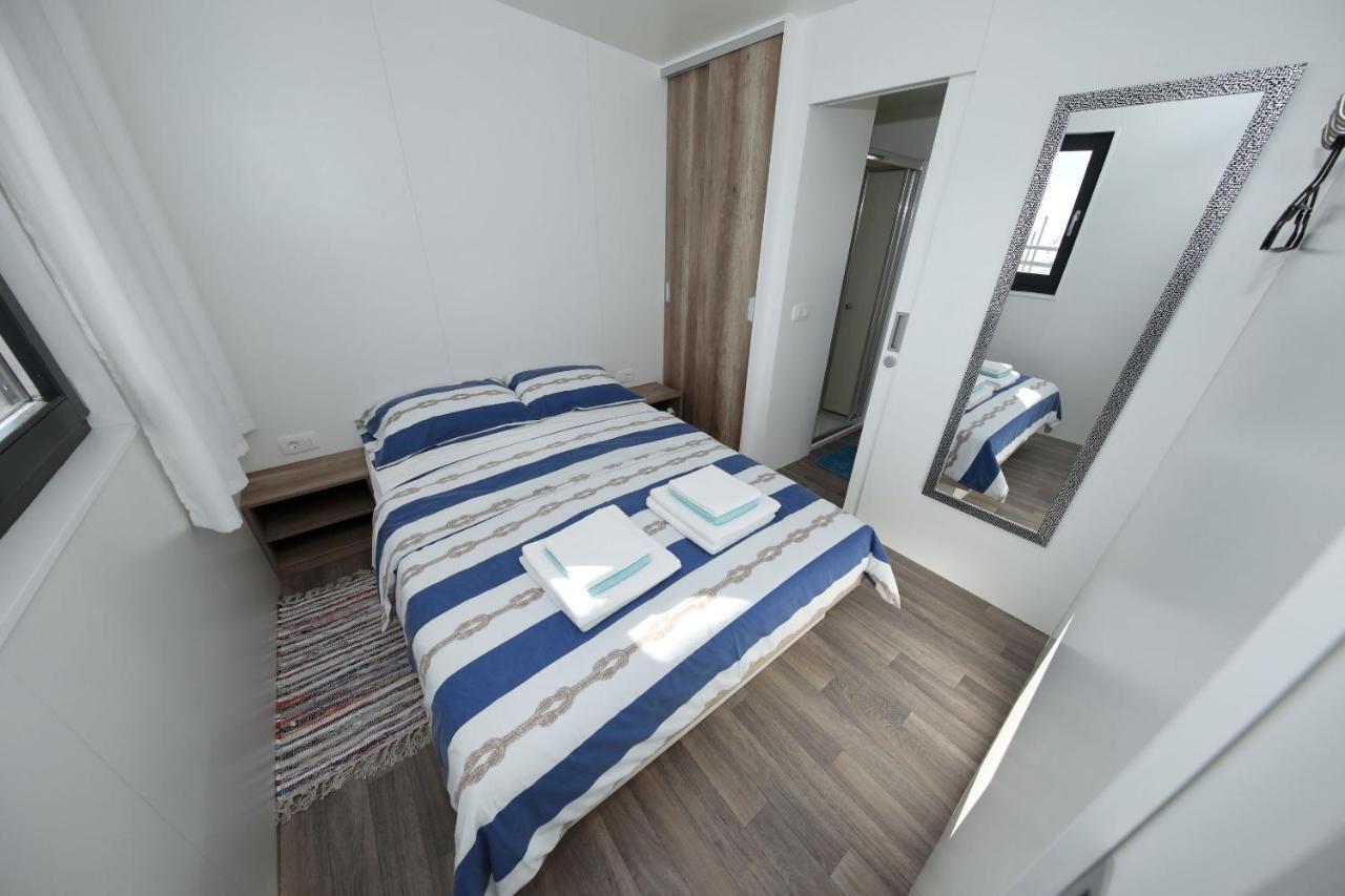 Mobile Home Safir Biograd Na Moru Eksteriør bilde